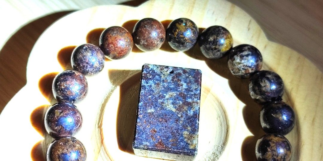 サハラNWA869隕石☆ペンダントヘッド(コンドライト）｜サハラNWA869