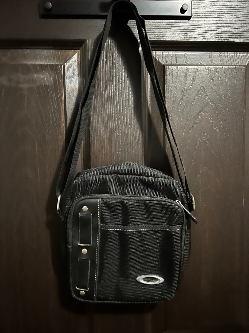 Oakley sling bag, Men's Fashion, Bags, Sling Bags on Carousell