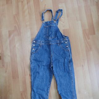 (Category: ) located in . Submitted by cabsee (Listing ID 1263190259, Image 1). Description: .