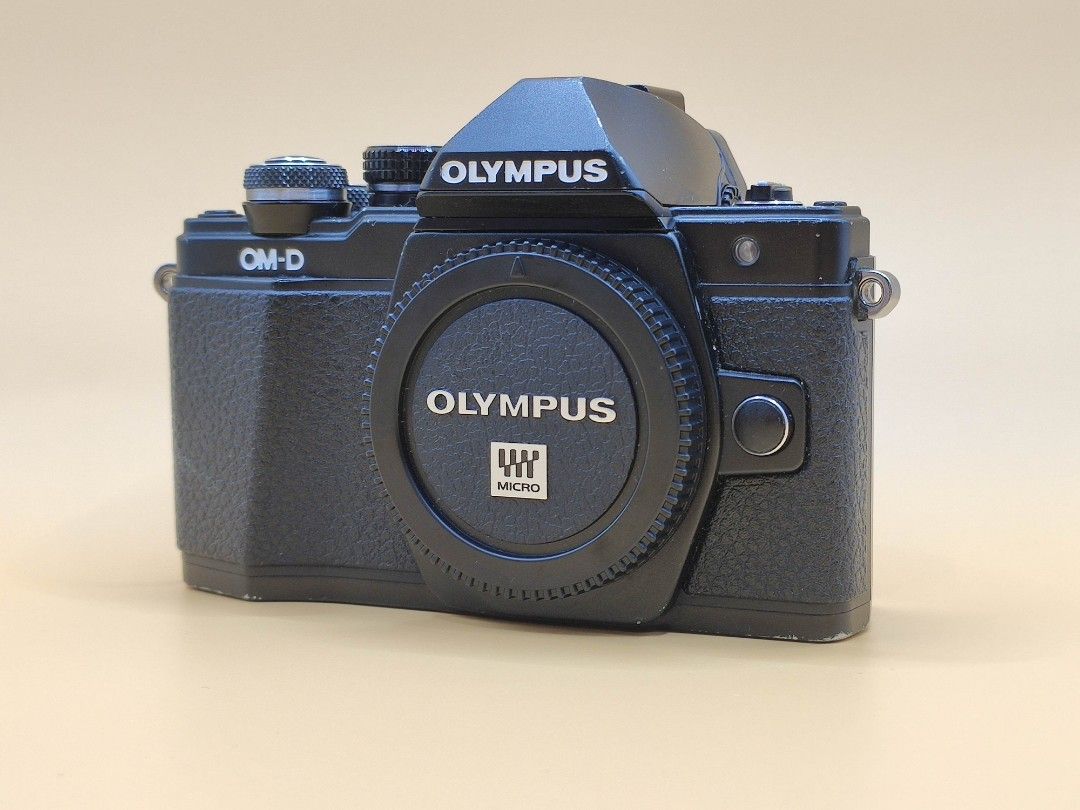 Olympus EM10 Mark II Mirrorless MFT Camera body (EM10 M2), Photography