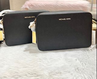 Michael Michael Kors Leather Wristlet - Black Clutches, Handbags -  WM5141635