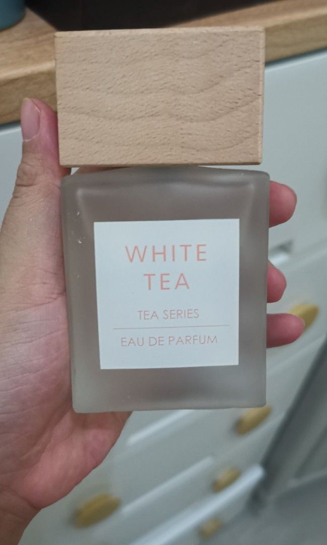 Parfum Miniso White Tea, Kesehatan & Kecantikan, Parfum, Kuku & Lainnya