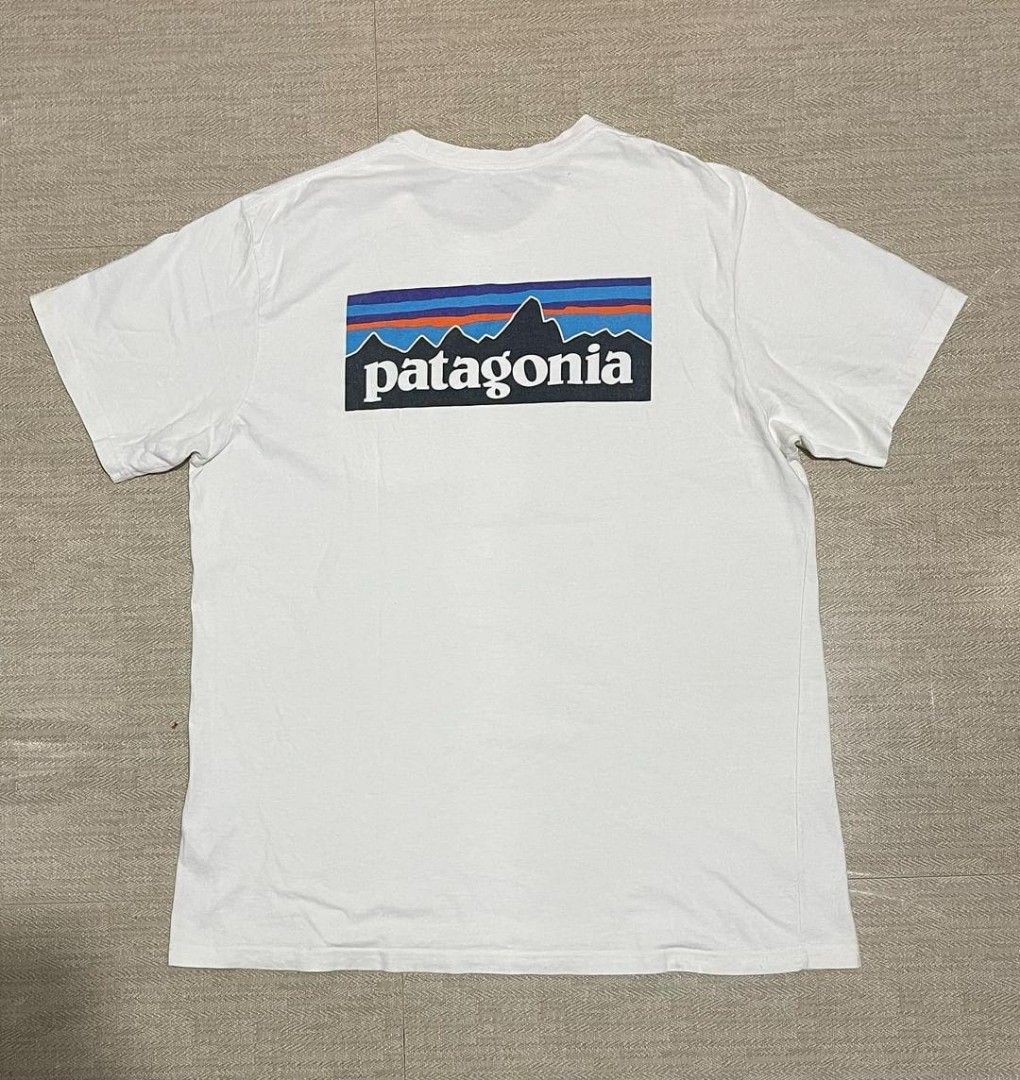 Patagonia pocket tee (Category: Tshirts & Polo Shirts ) located in Santo Tomas. Submitted by janbars (Listing ID 1263251464, Image 2). Description: Patagonia pocket tee L on tag 22x30 dimes Excellent condition 700 shipped.