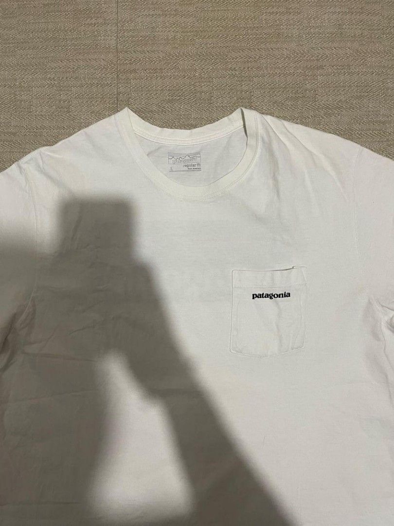 Patagonia pocket tee (Category: Tshirts & Polo Shirts ) located in Santo Tomas. Submitted by janbars (Listing ID 1263251464, Image 3). Description: Patagonia pocket tee L on tag 22x30 dimes Excellent condition 700 shipped.