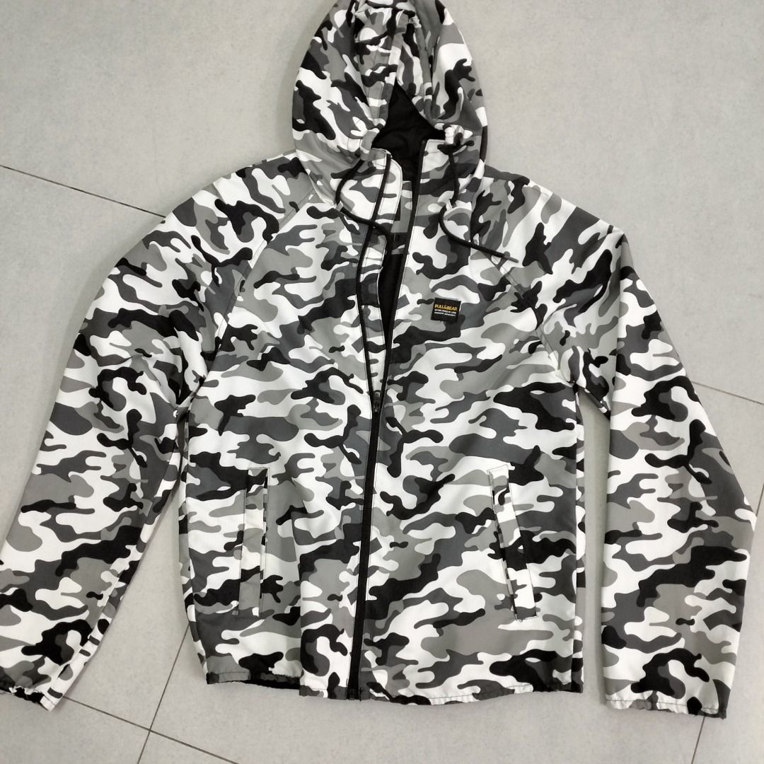Pull and new arrivals bear camouflage hoodie