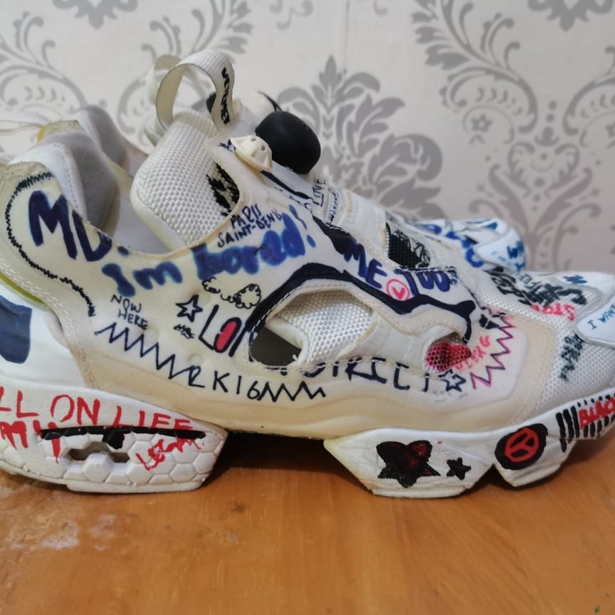 reebok instapump fury vetements doodle