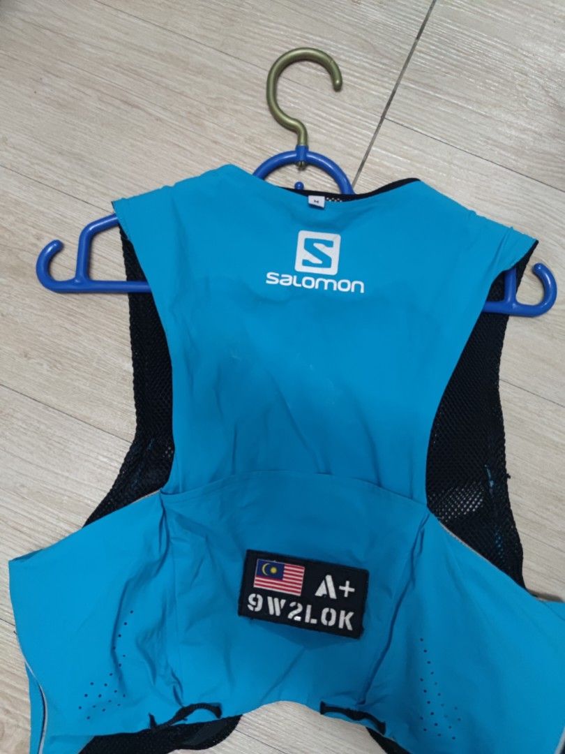 Salomon running vest, Sports Equipment, Hiking & Camping on Carousell