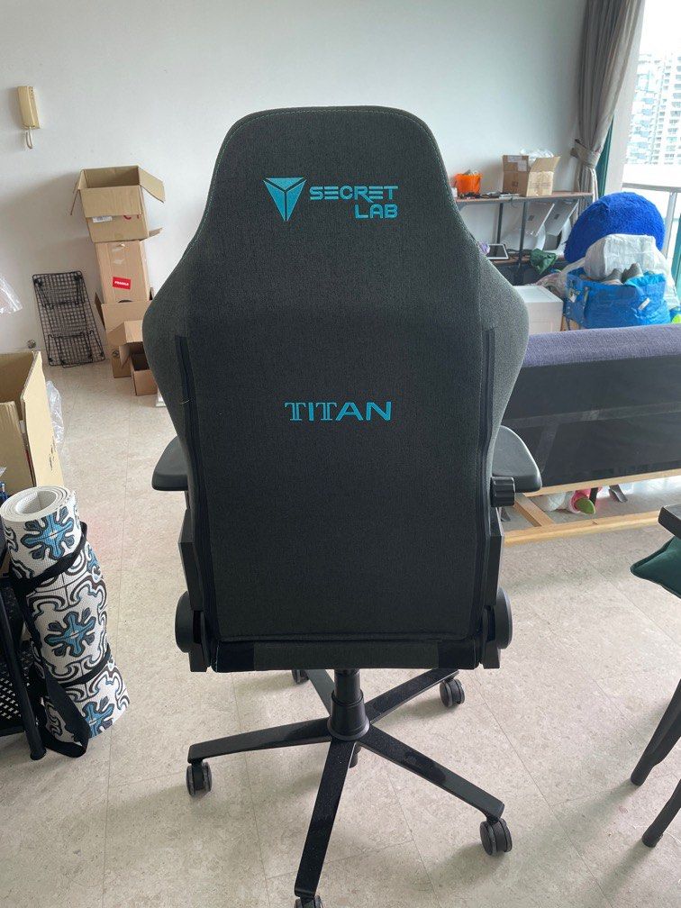 Secret Lab Gaming Chair Titan 2020, Furniture & Home Living, Furniture
