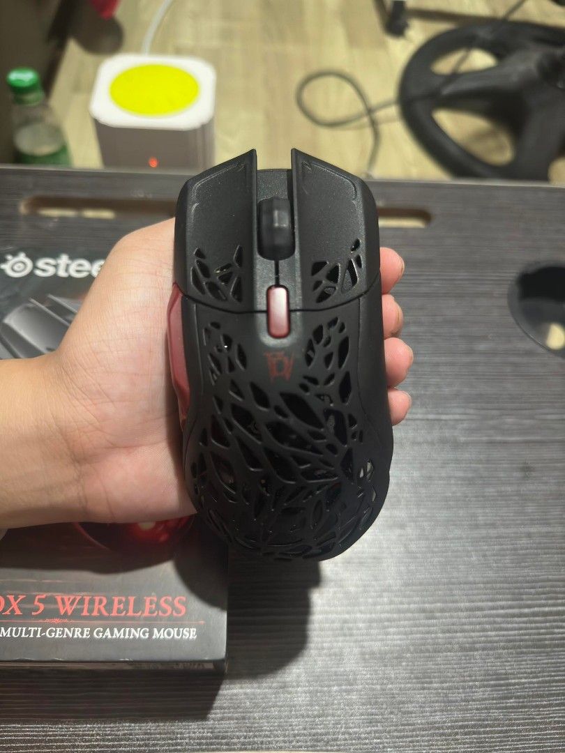 Refurbished SteelSeries Aerox 5 Wireless Gaming Mouse - Diablo IV