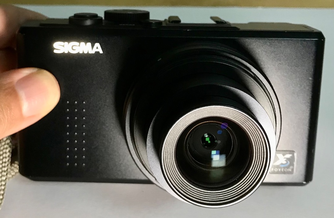 Sigma DP1 Classic APSC Compact Camera, Photography, Cameras on Carousell