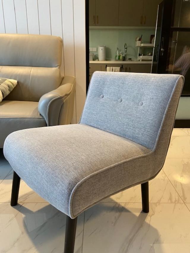 Single cushion on sale chair