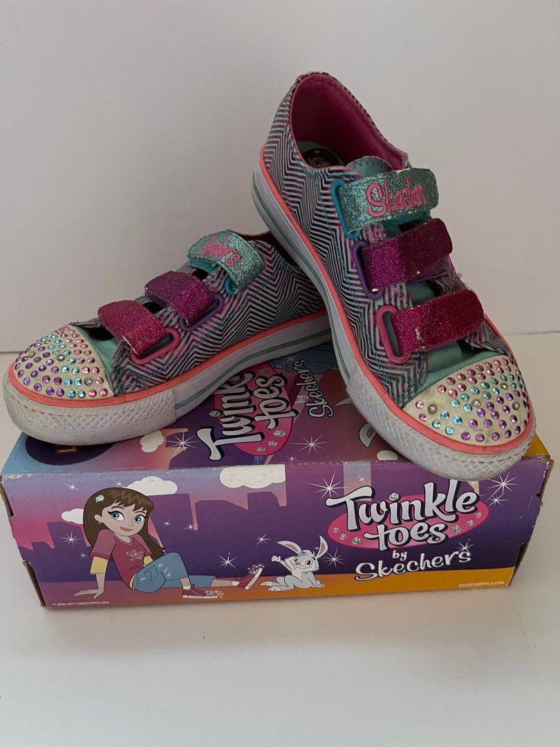 Skechers shoes hotsell light up