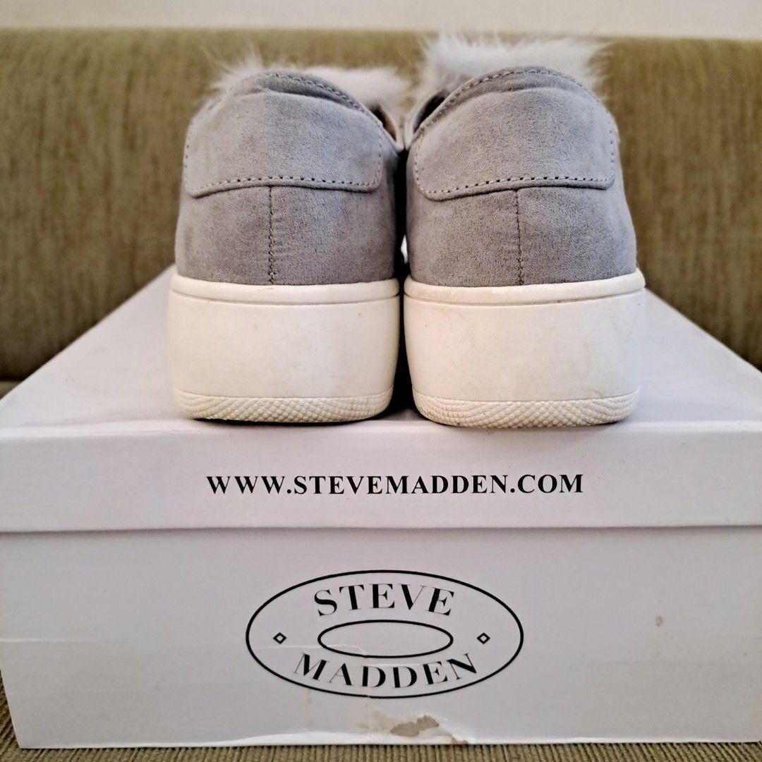 Steve madden pom pom slip ons top
