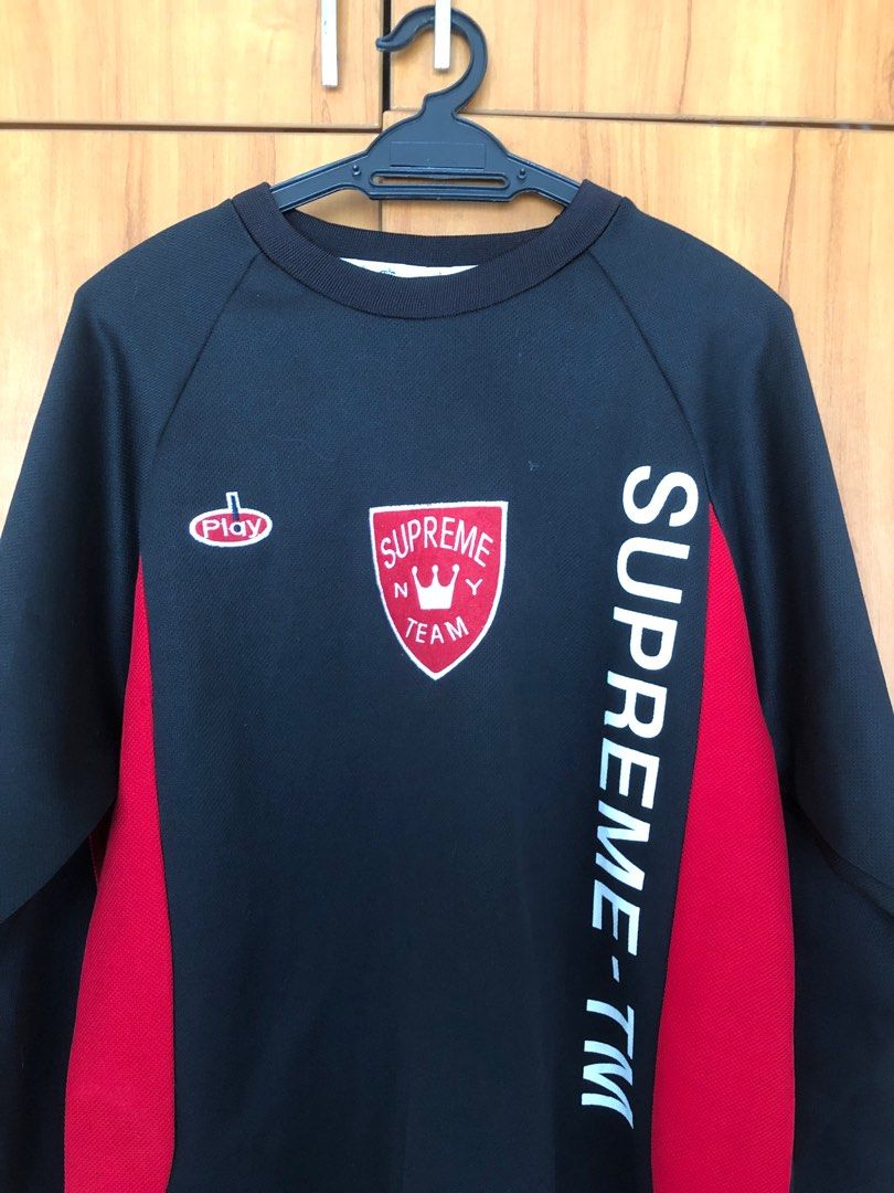 Supreme x cdg crewneck hotsell