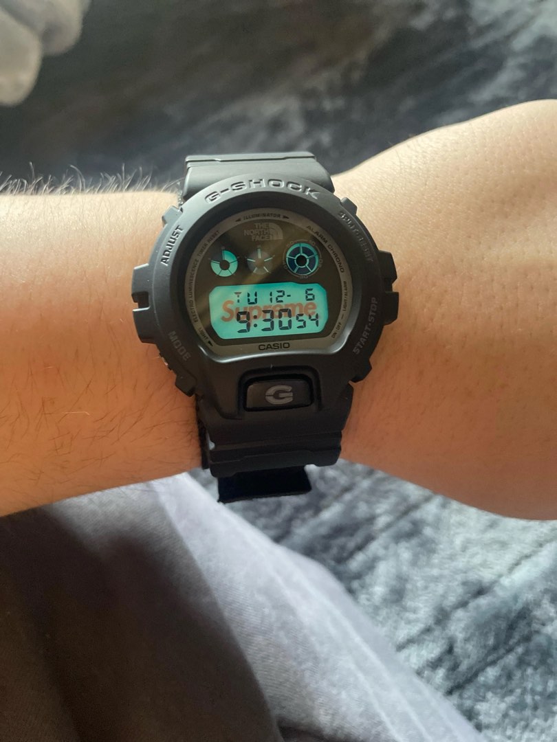 Supreme x The North Face Gshock, Men's Fashion, Watches