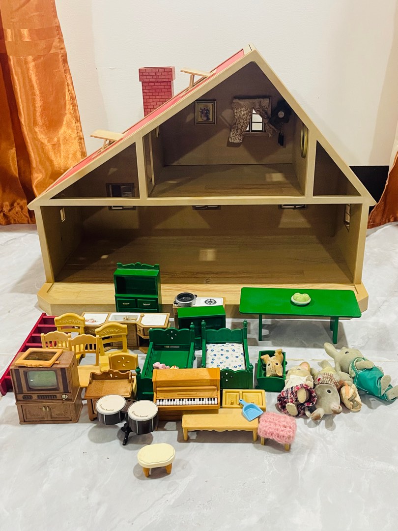 Sylvanian families house 1980s clearance