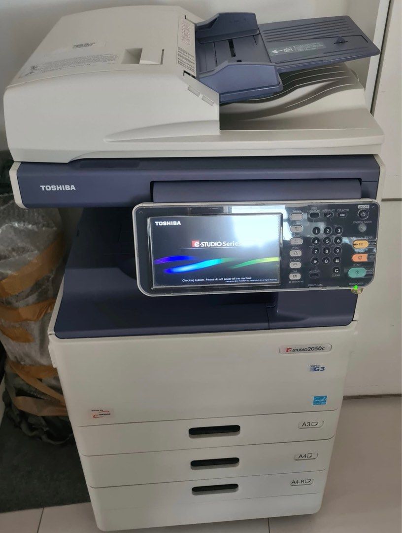 Toshiba eSTUDIO 2050C, Computers & Tech, Printers, Scanners & Copiers