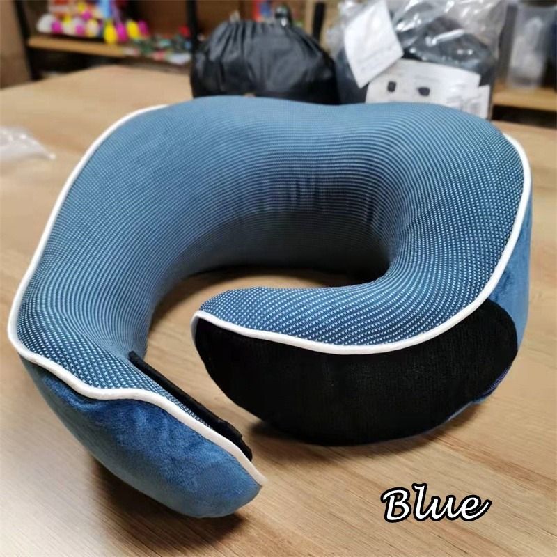 louis vuitton travel set neck pillow sleep mask