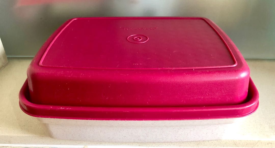 Tupperware SeasonServed Marinate Box, Furniture & Home Living