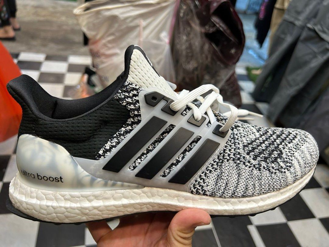 Ultra boost oreo 3.0 on deals feet