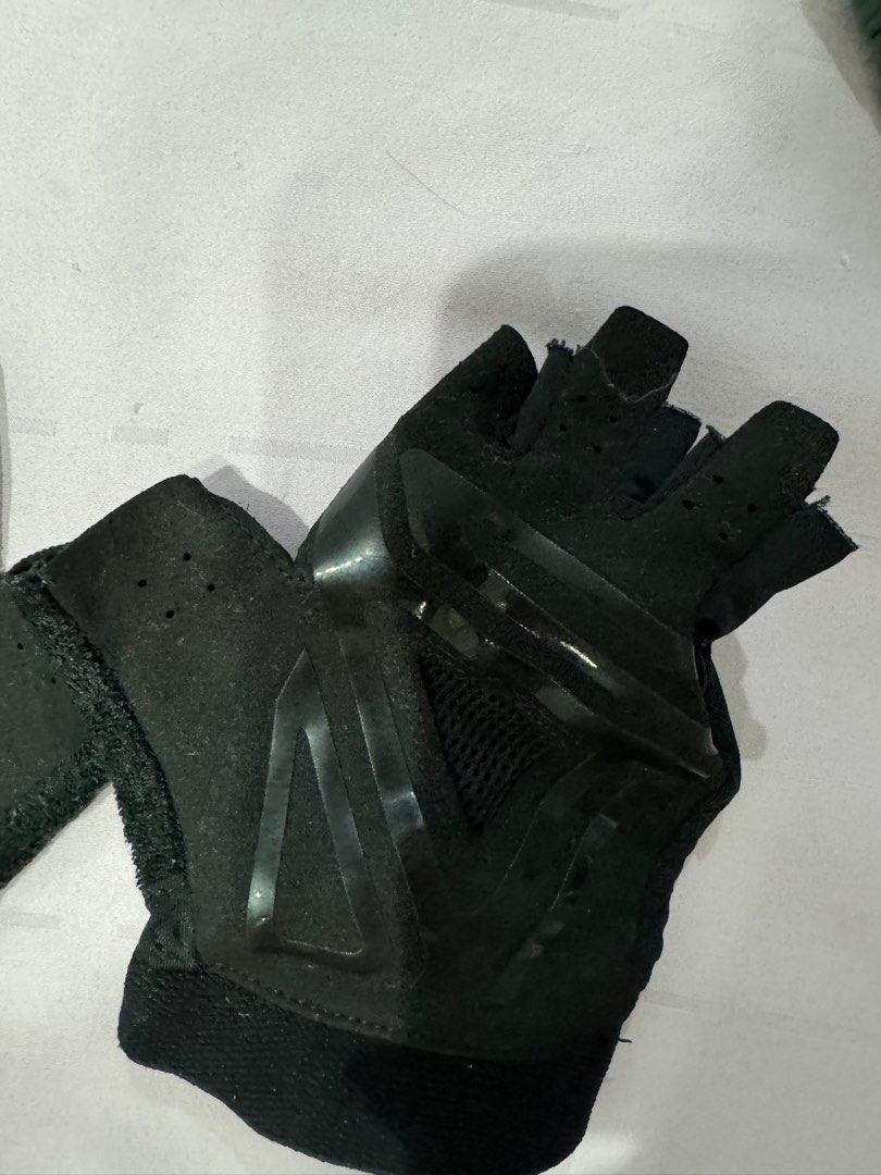 Under armour batman gloves discount