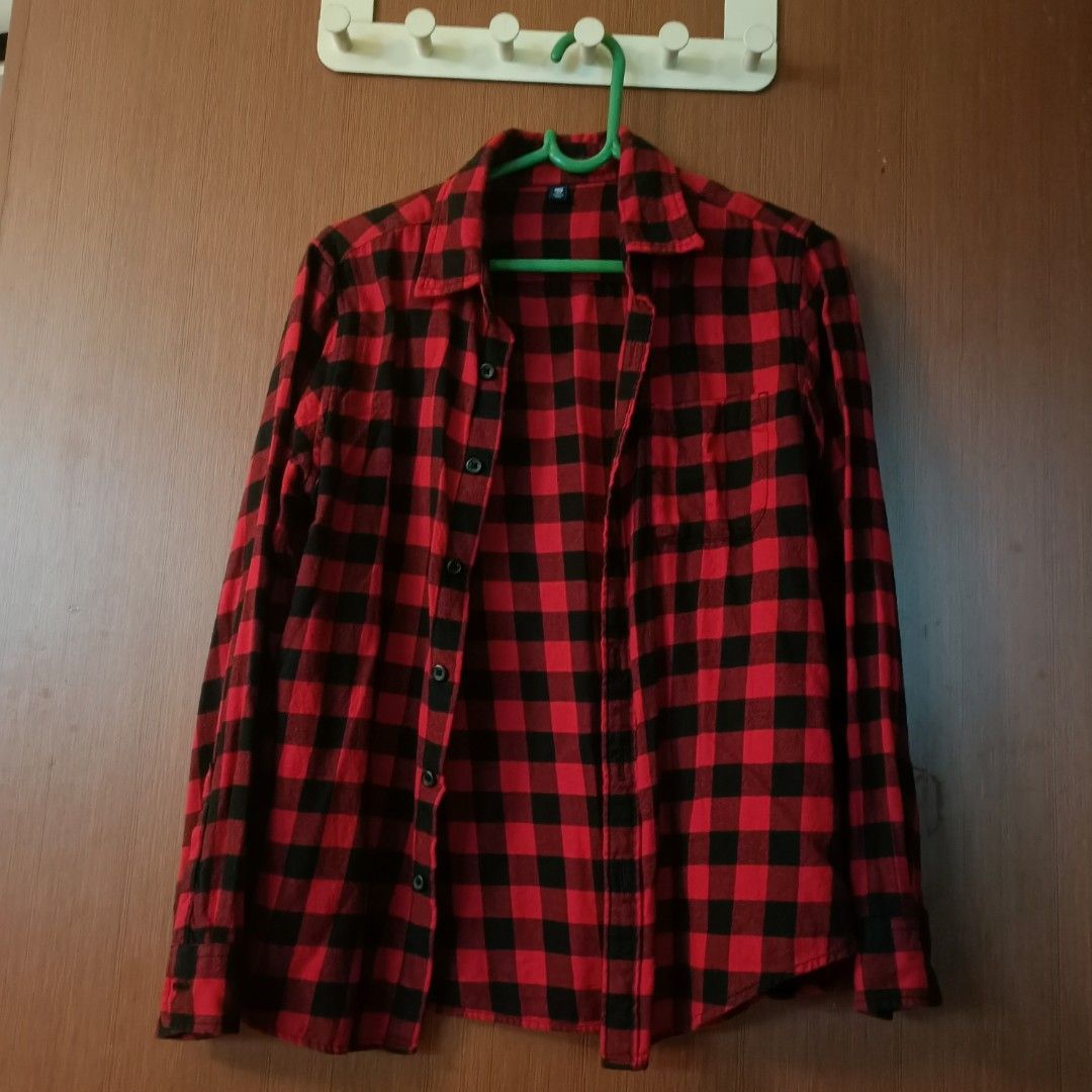 Red and black best sale checkered cardigan