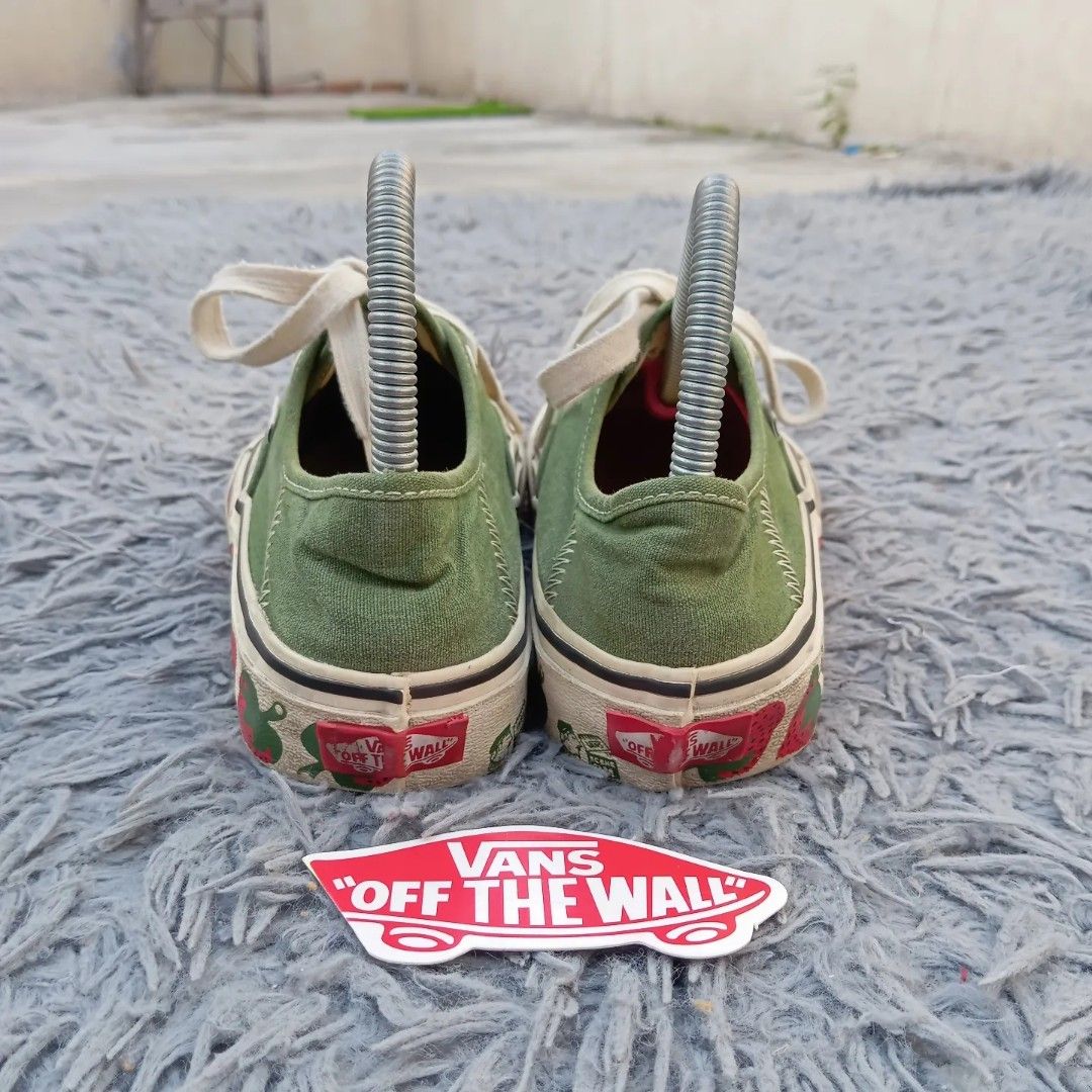Vans snoopy olive deals
