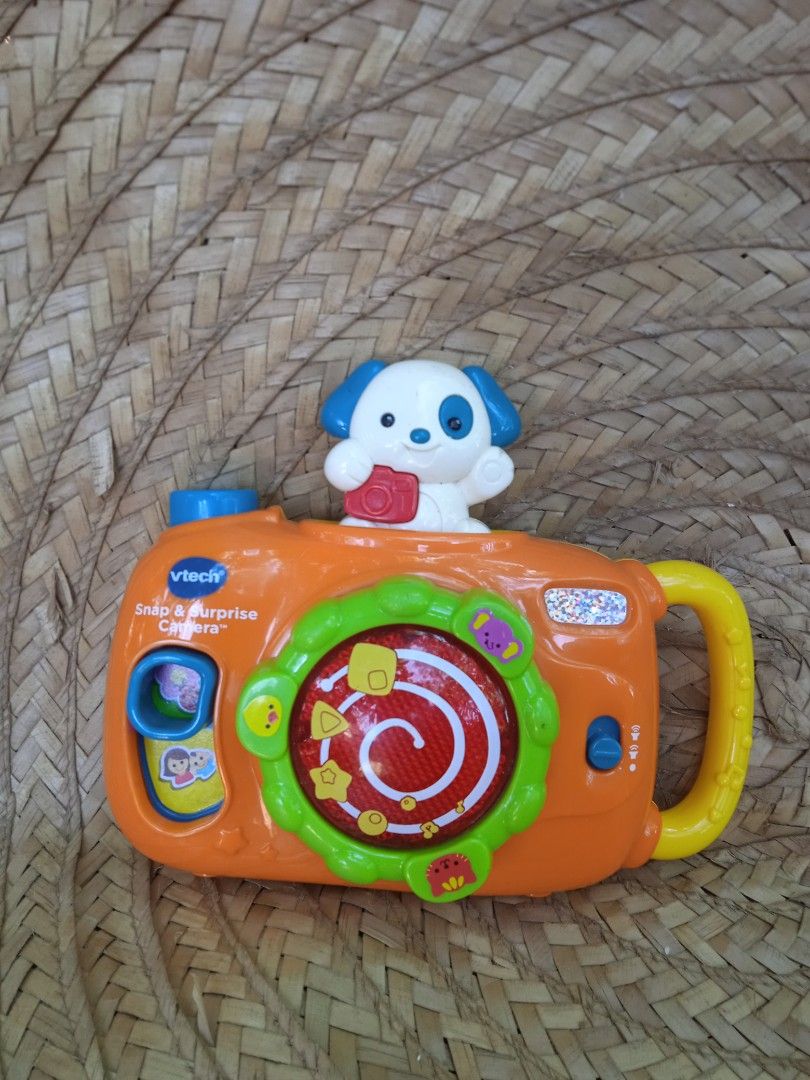 Vtech Snap and Surprise Camera (Category: Infant Playtime) located in Rosario. Submitted by elysedeclutter (Listing ID 1263254986, Image 1). Description: .