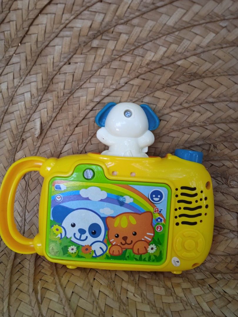 Vtech Snap and Surprise Camera (Category: Infant Playtime) located in Rosario. Submitted by elysedeclutter (Listing ID 1263254986, Image 2). Description: .