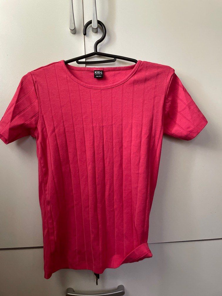 Wibra hot pink shirt