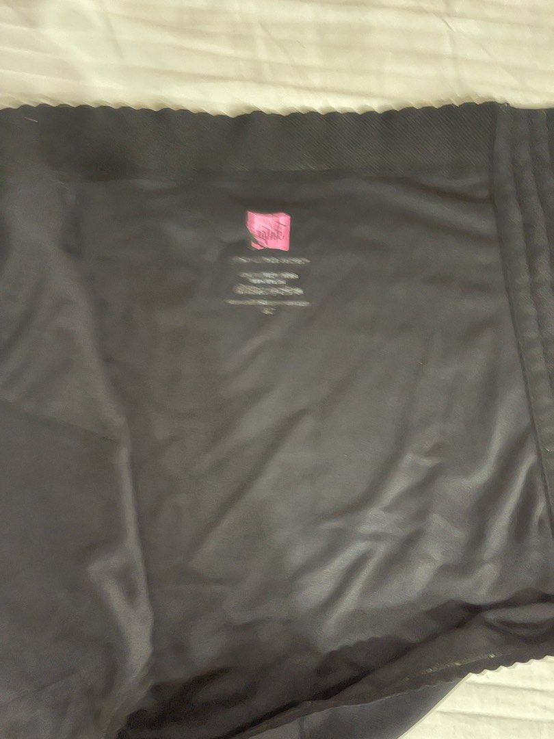 Wink postpartum shapewear binder (Category: Braces, Support & Protection) located in Quezon City. Submitted by lebasi0704 (Listing ID 1263228461, Image 2). Description: Size XS.