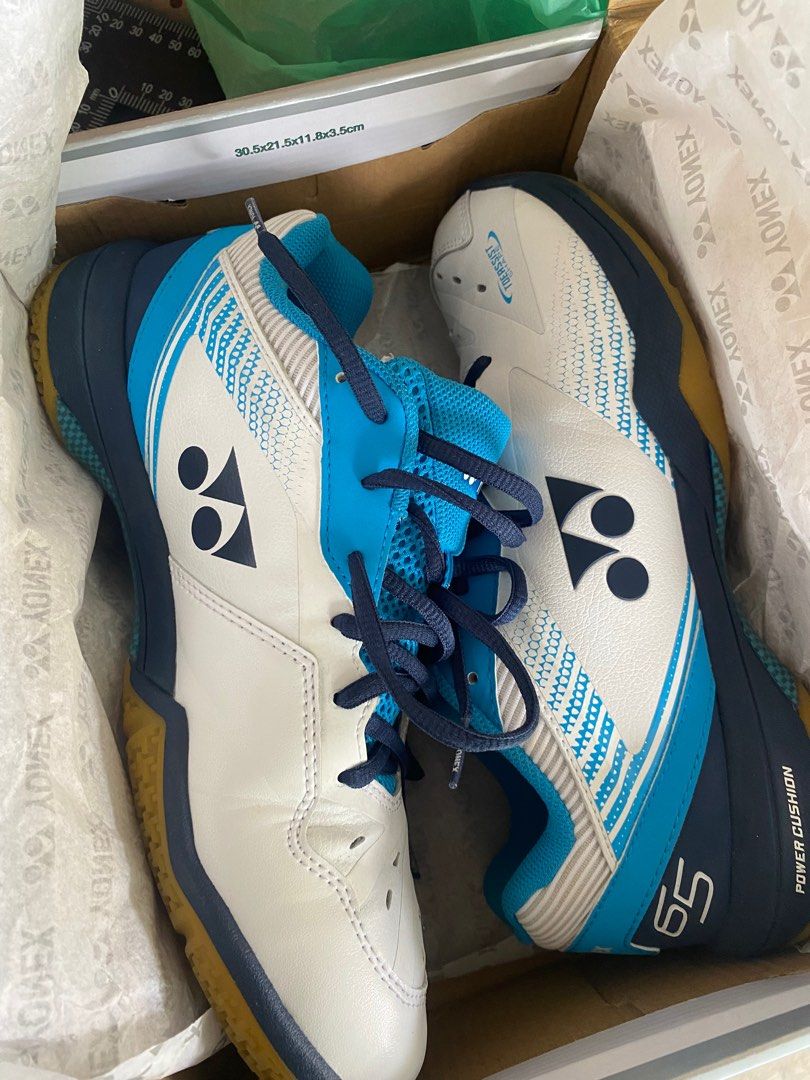 Yonex shb65z power cushion Men s Fashion Footwear Sneakers on