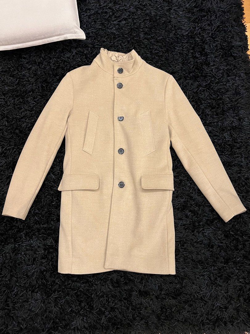 ZARA MEN TRENCH COAT (Category: Coats, Jackets and Outerwear) located in Quezon City. Submitted by xlgkx (Listing ID 1263303595, Image 1). Description: Barely used Perfect condition With inner wind breaker (seen in photo) Price is negotiable .