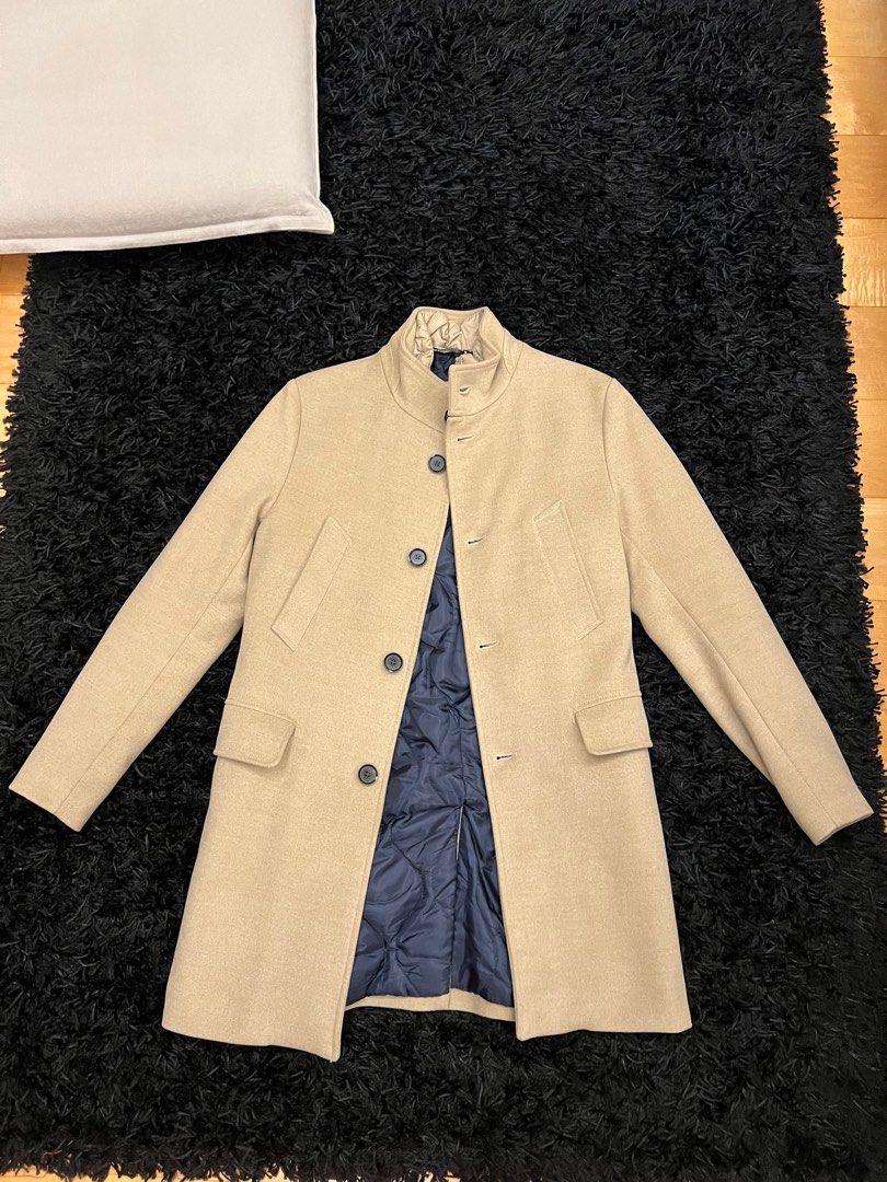 ZARA MEN TRENCH COAT (Category: Coats, Jackets and Outerwear) located in Quezon City. Submitted by xlgkx (Listing ID 1263303595, Image 2). Description: Barely used Perfect condition With inner wind breaker (seen in photo) Price is negotiable .