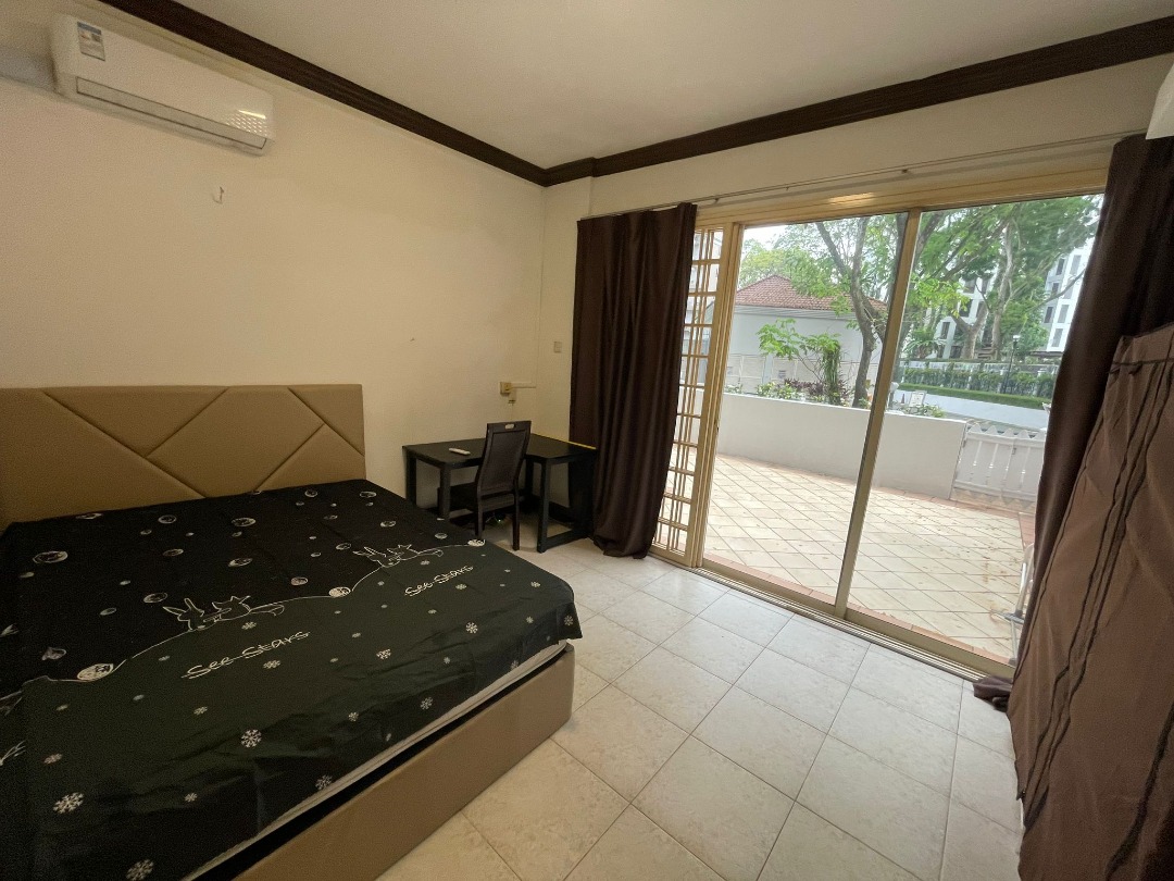 Yio Chu Kang Castle Green Condo Common Room for Rent, Property