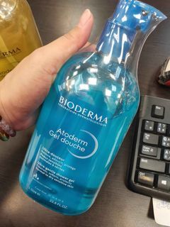 *貝膚黛瑪 Bioderma 舒益輕沐浴油 舒益淨沐浴 1000ml 舒緩乾燥- $500