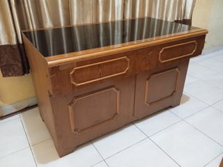 ⭐⭐⭐ DI JUAL MEJA KERJA KANTOR / MEJA BELAJAR / MEJA TULIS ✅ BAHAN KAYU ALAS KACA 🔴 120 X 70 X 75 CM 👍 BEKAS 😄 SAHABAT PERABOT BEKAS MEDAN | 081269267783