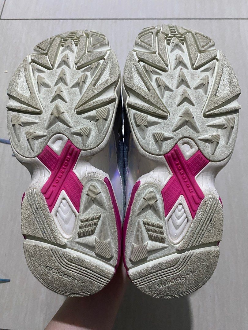 Adidas falcon shop hologram