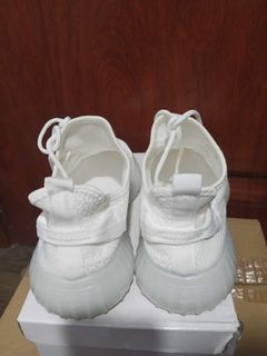 (Category: ) located in . Submitted by kickshoeph (Listing ID 1264808460, Image 1). Description: .