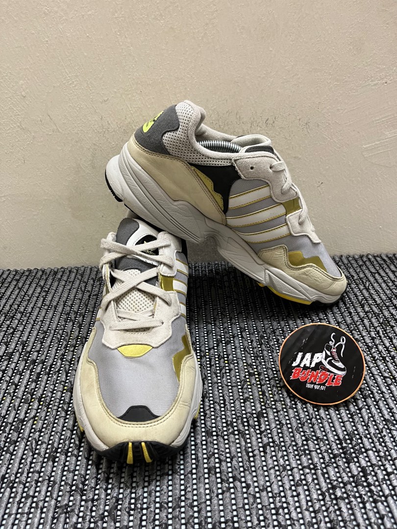 Adidas yung hotsell 96 size 2.5