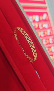 916 Gold Bangle Collection item 1