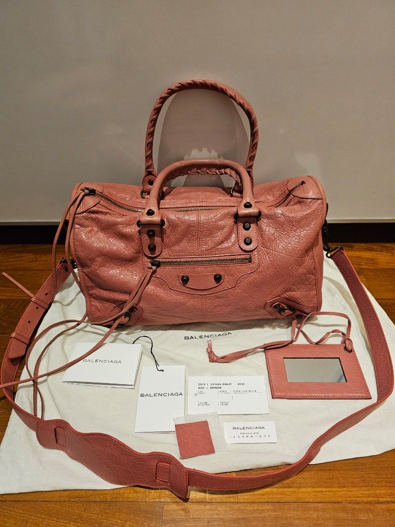 Balenciaga maxi twiggy store