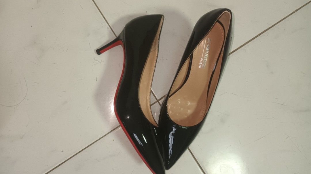 Red soles new arrivals heels
