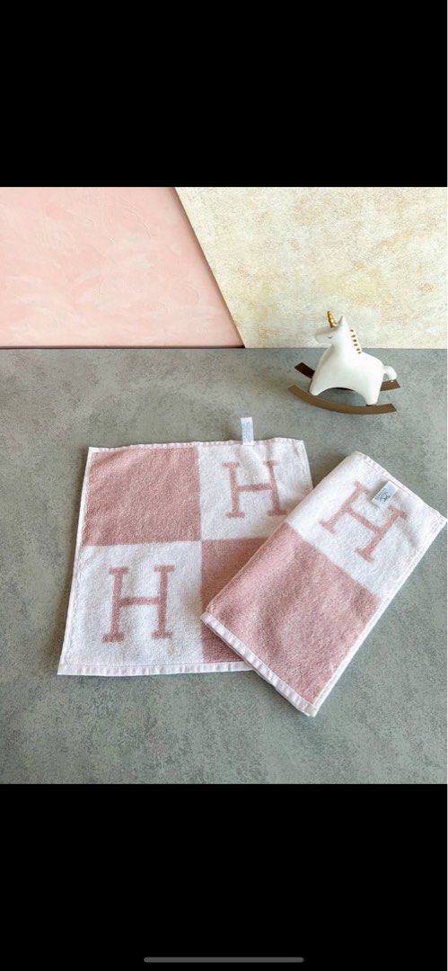 Brand New HERMES baby towel wash clothes pink Barang Mewah Aksesoris di Carousell