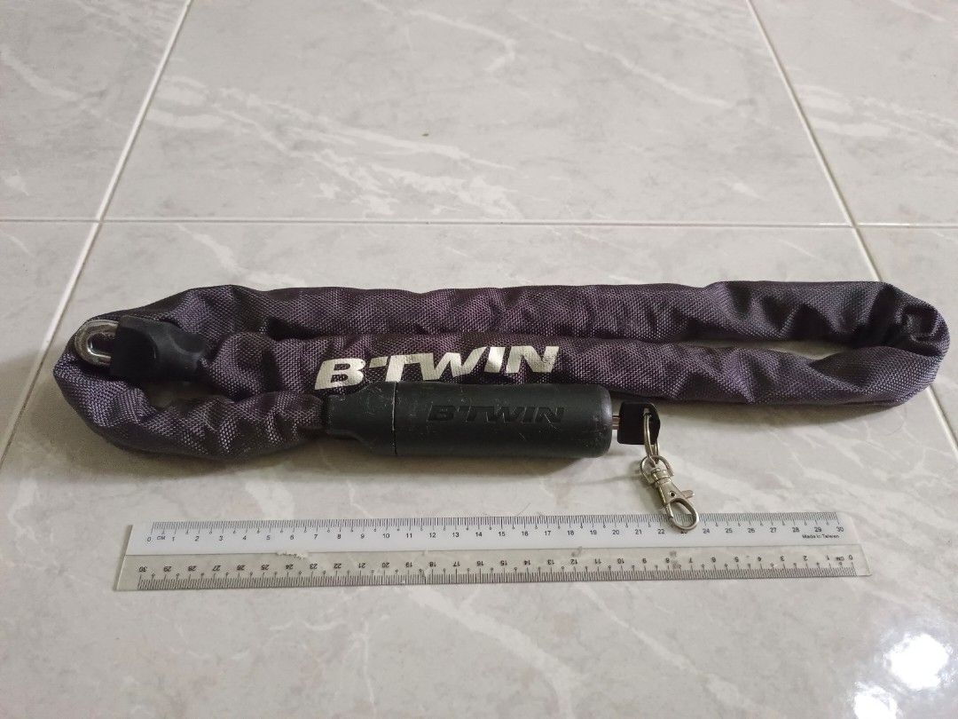 Btwin chain lock top