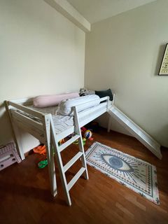 (Category: ) located in . Submitted by AnaSgp (Listing ID 1264852373, Image 1). Description: .