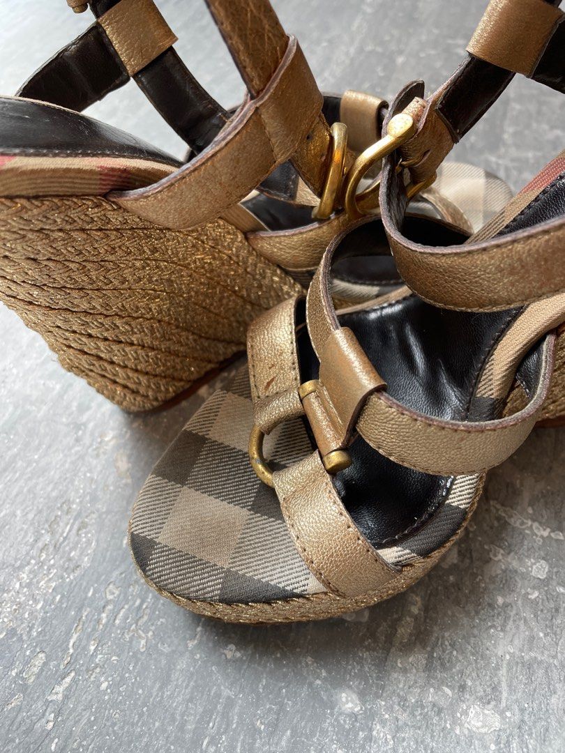Burberry wedge heels store