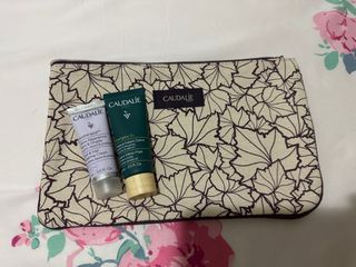 (Category: ) located in . Submitted by allthingsmakeup (Listing ID 1264937552, Image 1). Description: .