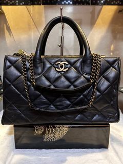 Very Rare Vintage Chanel Quilted Full Flap Chain Bag, Luxury, Bags &  Wallets on Carousell