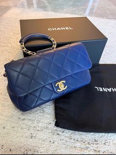 Trendy CC CHANEL Classic Flap Bag - Mini Rectangular Blue Leather  ref.519030 - Joli Closet